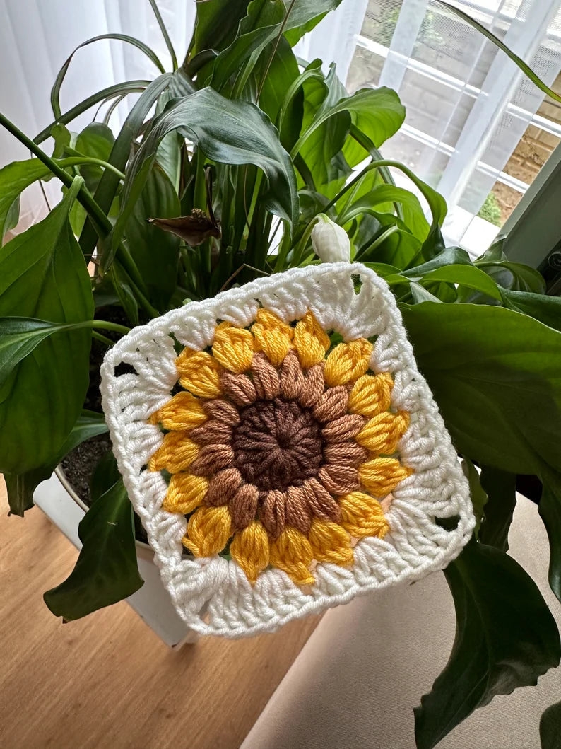 🌻Sunflower Crocheted Blanket Pattern | Cozy & Boho Design